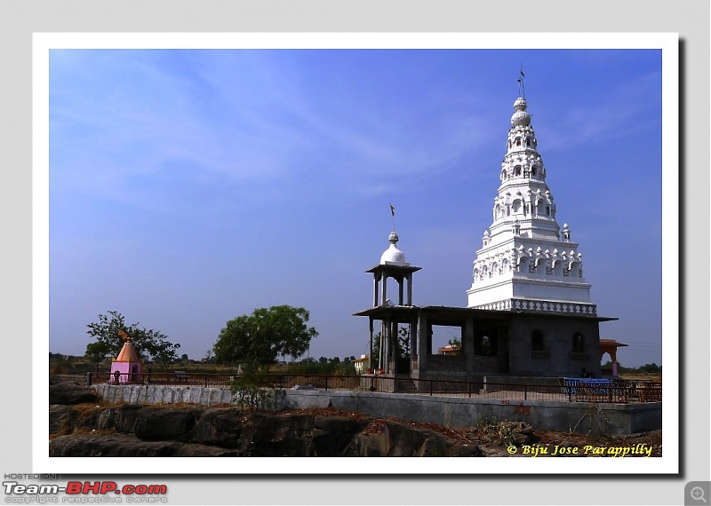 Potholes that I love. A summer trip to Kukdi River Potholes at Nighoj, Ahmadnagar.-nighoj16.jpg