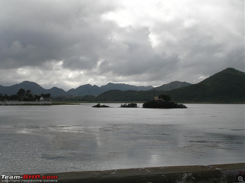 Shifting base : A road trip thru' Pune-Baroda-Ah'bad-Udaipur-Ajmer-Gurgaon!-dsc05108.jpg