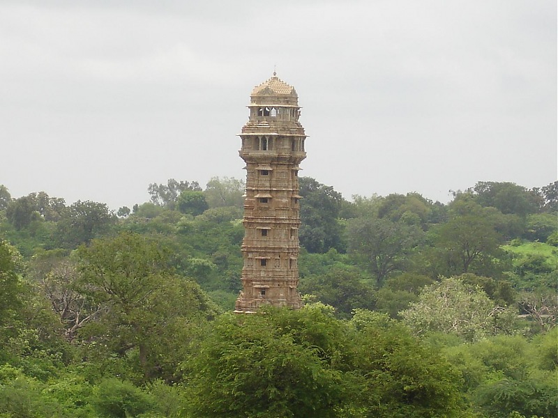 Shifting base : A road trip thru' Pune-Baroda-Ah'bad-Udaipur-Ajmer-Gurgaon!-dsc05363.jpg