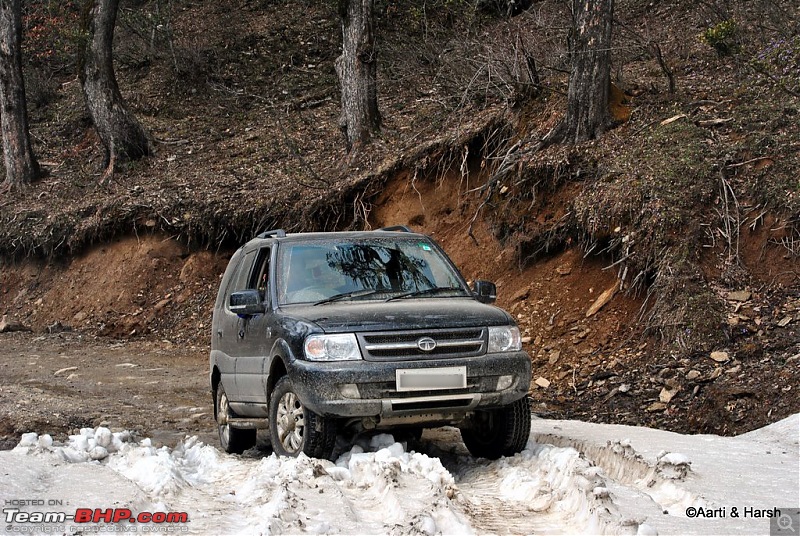 A drive to Pabbar valley & Chanshal: Spring break 2011-dsc_5090.jpg