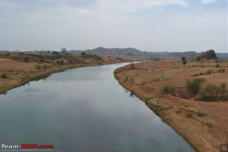 The Wild Beckons: Bhopal-Bhedaghat-Dhuandhar-Kanha-countryside1.jpg