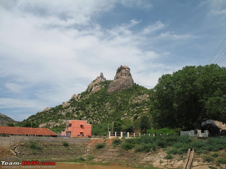 Sholinghur a.k.a "Monkey Hill"-sholinghur-temple-view.jpg