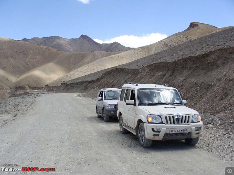 Hawk-On-Fours (H-4) Roadtrip:  Leh(t)'s go to Ladakh & Srinagar with QuickSilver.-kargilbudhkharbu-16k100.jpg