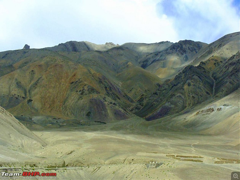 Hawk-On-Fours (H-4) Roadtrip:  Leh(t)'s go to Ladakh & Srinagar with QuickSilver.-4.jpg