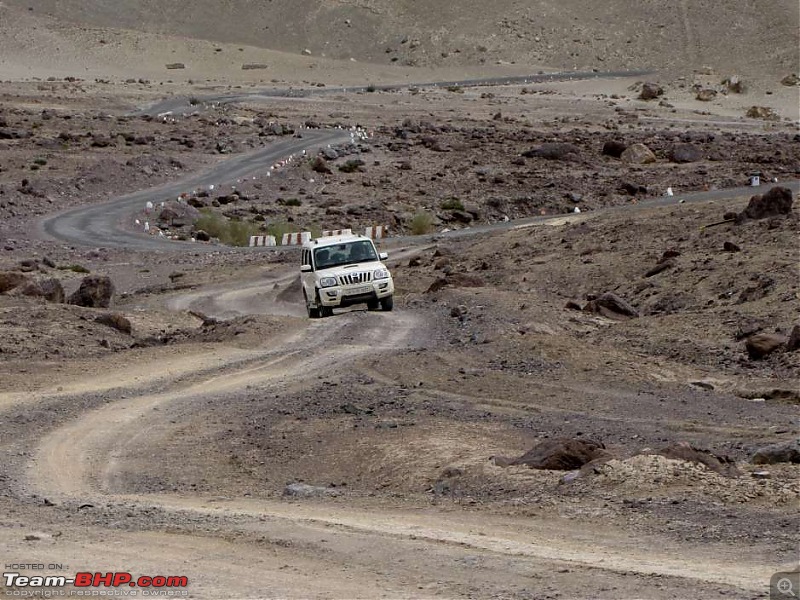 Hawk-On-Fours (H-4) Roadtrip:  Leh(t)'s go to Ladakh & Srinagar with QuickSilver.-hunder2leh-15k100.jpg