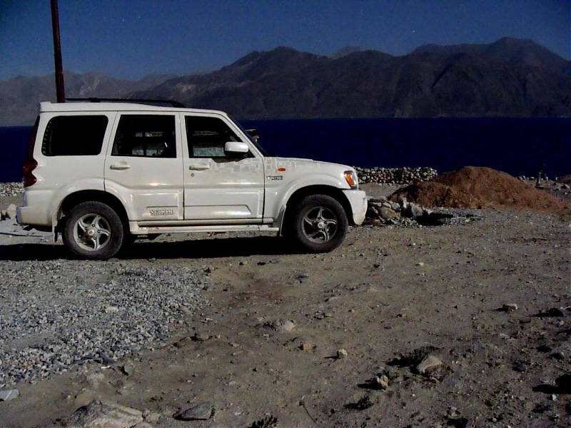 Hawk-On-Fours (H-4) Roadtrip:  Leh(t)'s go to Ladakh & Srinagar with QuickSilver.-spangmik2-15k100.jpg