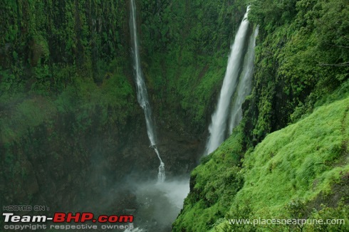A quick getaway to Thoseghar (photolog)-thoseghar_waterfall_satara_monsoon_4.jpg