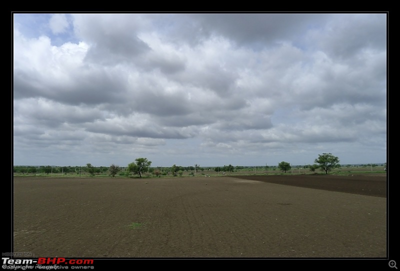 2011 Monsoon Trips : Romancing the rains. Postcards from the Konkan & deccan plateau-p1030884.jpg