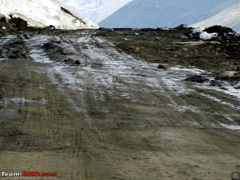 Hawk-On-Fours (H-4) Roadtrip:  Leh(t)'s go to Ladakh & Srinagar with QuickSilver.-rohtang-0.jpg