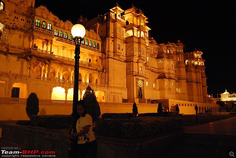 Road Trip Pune-Mt. Abu-Jodhpur-Jaisalmer-Udaipur-Chittor-udaipur-city-palace-fully-lit-beautiful.jpg