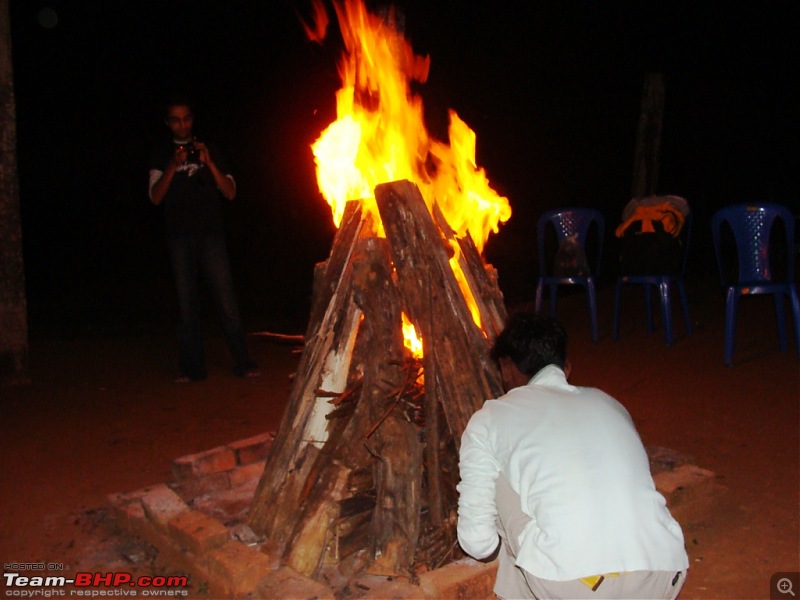Fun & Frolic with Family: A Sojourn at Vihangama-bonafire-being-lit.jpg