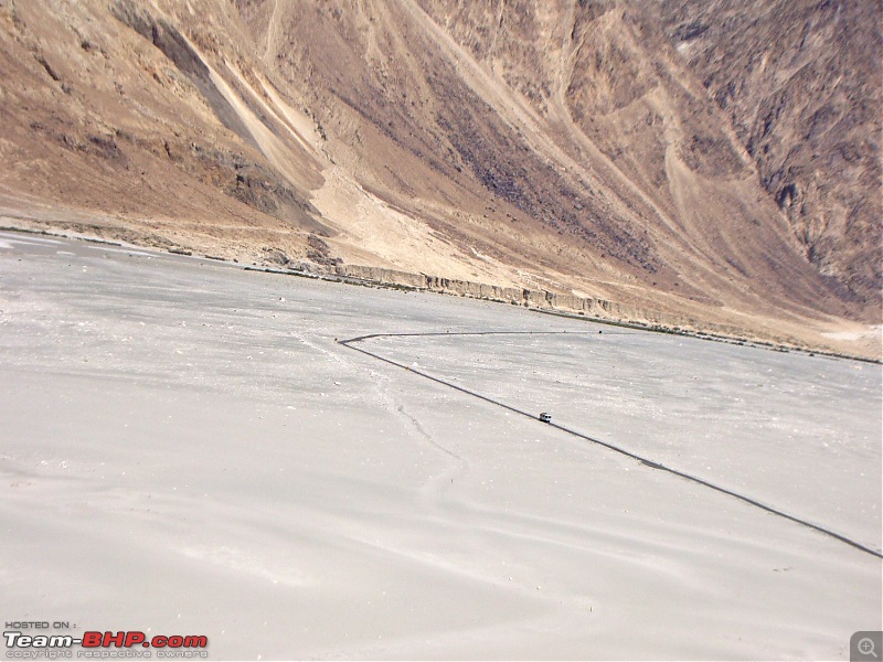 Ladakh: A sojourn to the roof of the worldover 21 days and 6500kms!!-d11-9-near-diskit-spot-bus.jpg