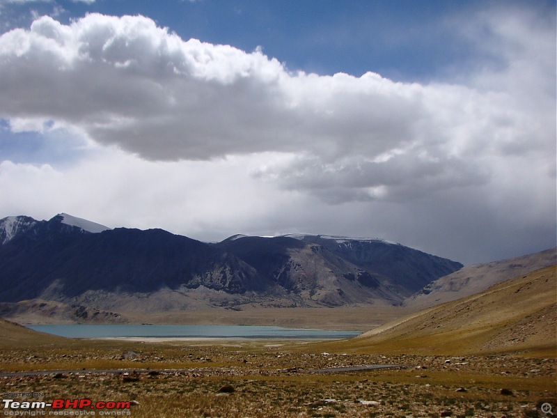 Ladakh: A sojourn to the roof of the worldover 21 days and 6500kms!!-d13-16-lake-before-tso-morriri.jpg