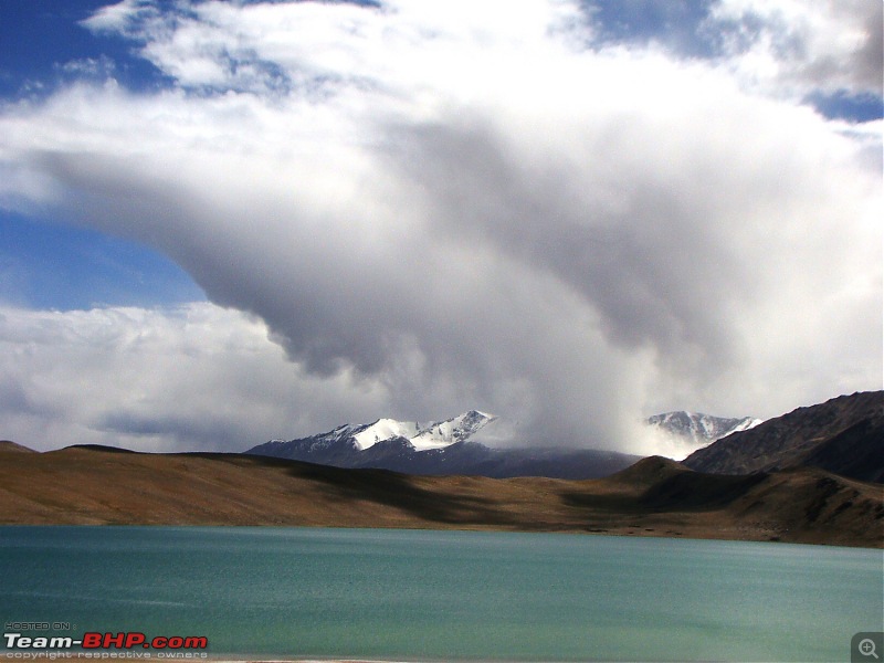 Ladakh: A sojourn to the roof of the worldover 21 days and 6500kms!!-d13-21-lake-before-tso-morriri.jpg