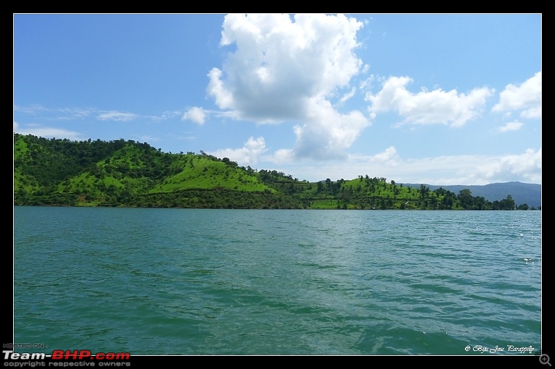 2011 Post Monsoon Trips : Kaas and Bamnoli, a photographer's paradise.-p1050303.jpg