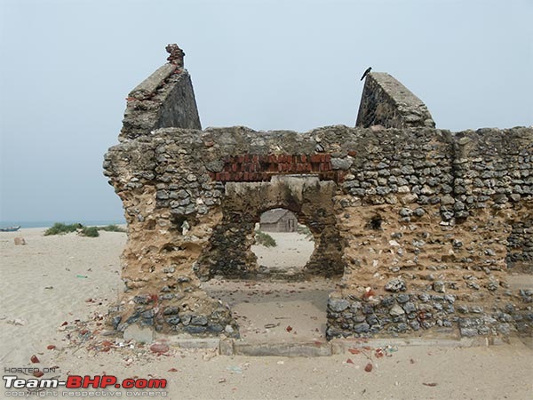 Braving Cyclone Thane to see Temples, Basilicas-danushkodibank.jpg