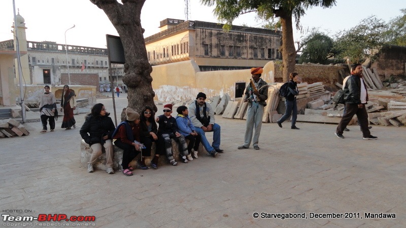 Rajasthan - Padharo Mhare Des-010-mandawa-streets.jpg