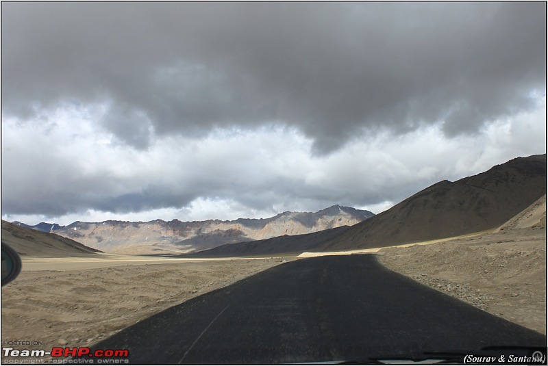 A journey through Leh & Ladakh  Barren beauty at its best-9-more-plains-cloudy-sky.jpg