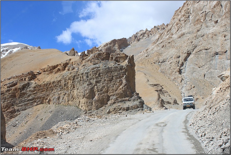 A journey through Leh & Ladakh  Barren beauty at its best-27-climb-towards-lachung-la.jpg