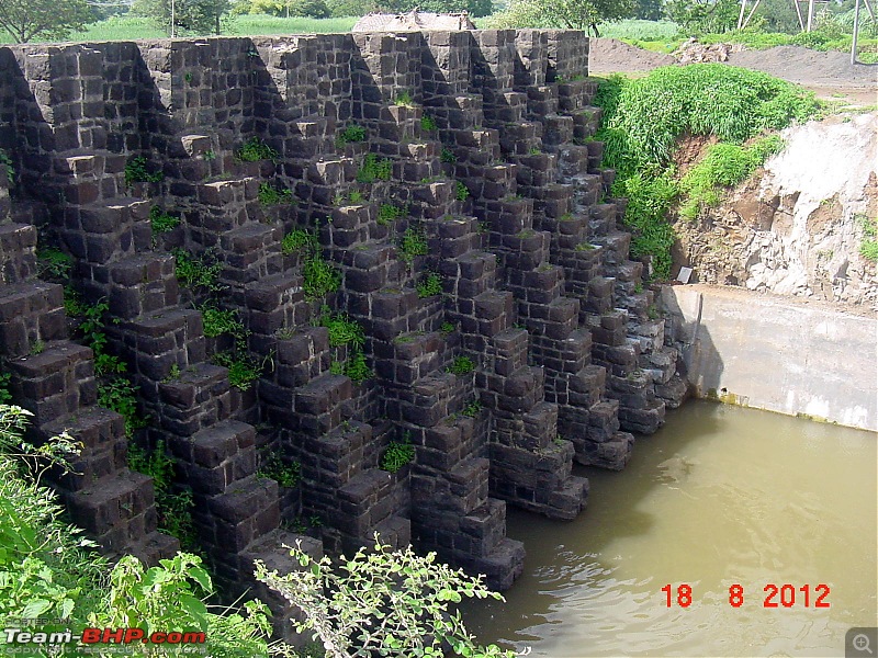 Short trip to Khodshi: View of the old dam from the new wall-canalwall.jpg