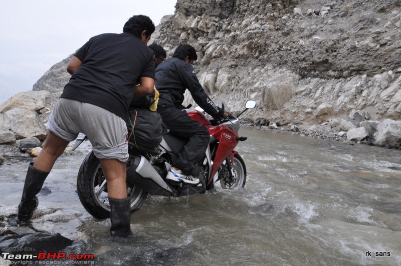 6 riders, 4000 kms - A glimpse of Spiti and Leh from a Biker horizon-187leh_0088.jpg