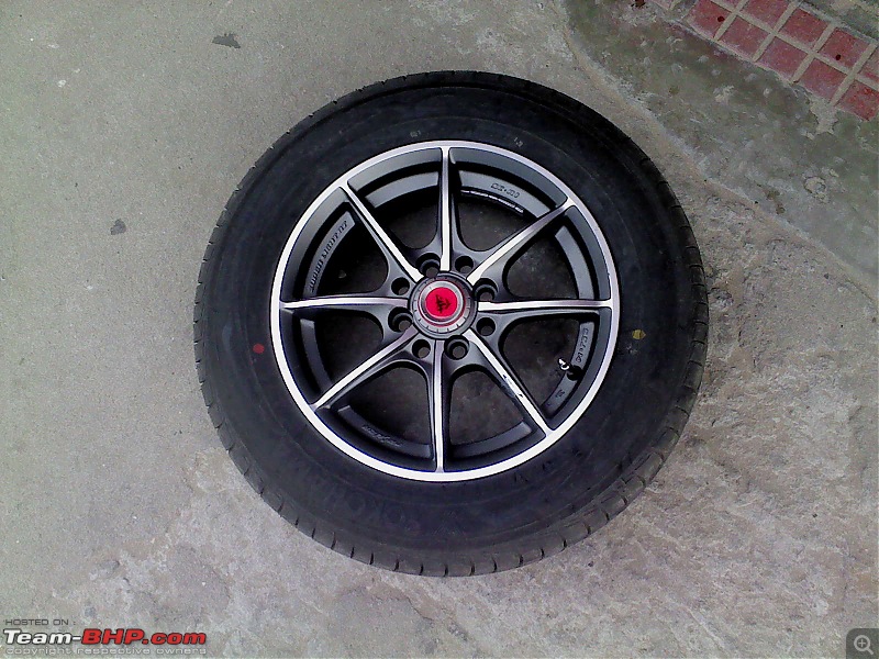 The official alloy wheel show-off thread. Lets see your rims!-dsc00509.jpg