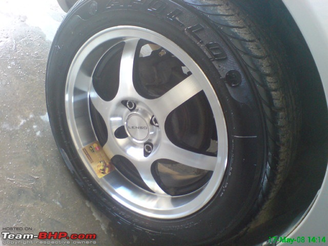 The official alloy wheel show-off thread. Lets see your rims!-dsc01554.jpg