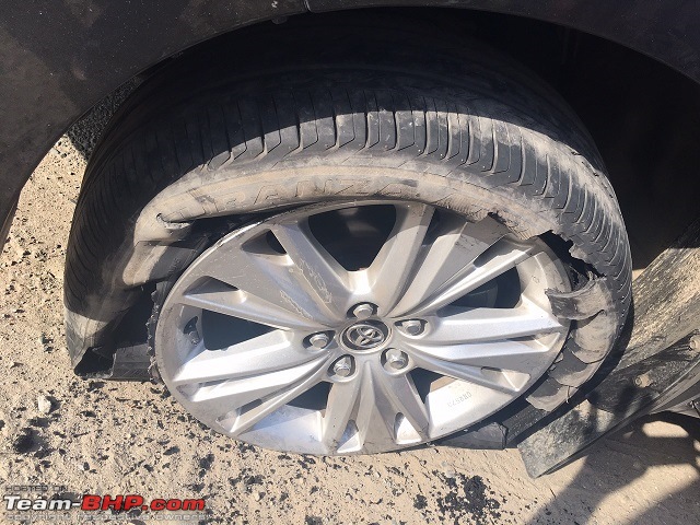 Tyre damaged from hitting the kerb. Now what?-fcrysta-2.jpg