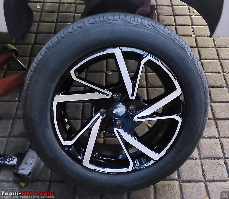 The official alloy wheel show-off thread. Lets see your rims!-img_20230715_230632.jpg