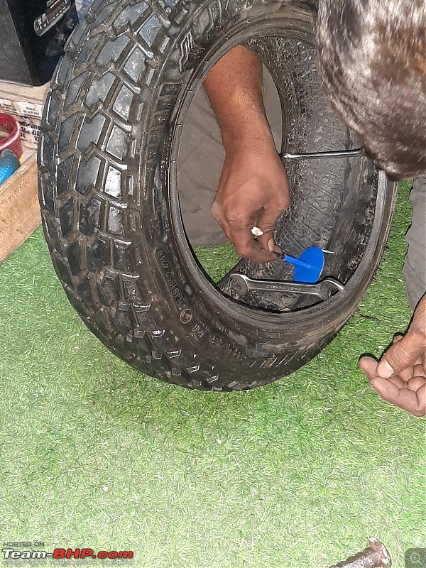 DIY Guide: How to repair a Tubeless tyre puncture!-mushroom.jpg