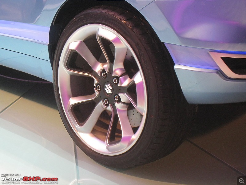 Alloy Wheels of Auto Expo 2010-img_2283.jpg