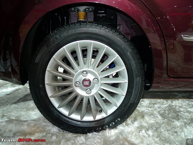 Alloy Wheels of Auto Expo 2010-p1030876.jpg