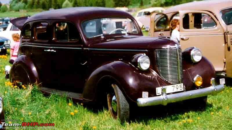 Unidentified Vintage and Classic cars in India-chrysler_royal_c18_4door_touring_sedan_1938.jpg
