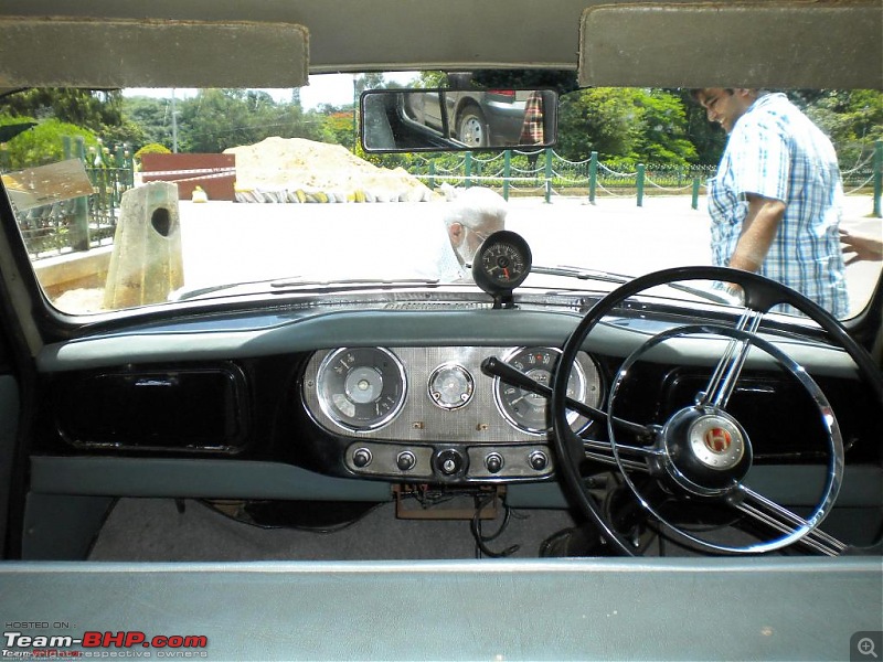 Daily Mumbai traffic in a classic? - Yes! Ambassador bought and restored.-dscn4775.jpg