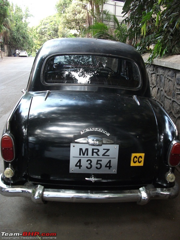 Daily Mumbai traffic in a classic? - Yes! Ambassador bought and restored.-juni-2013.jpg
