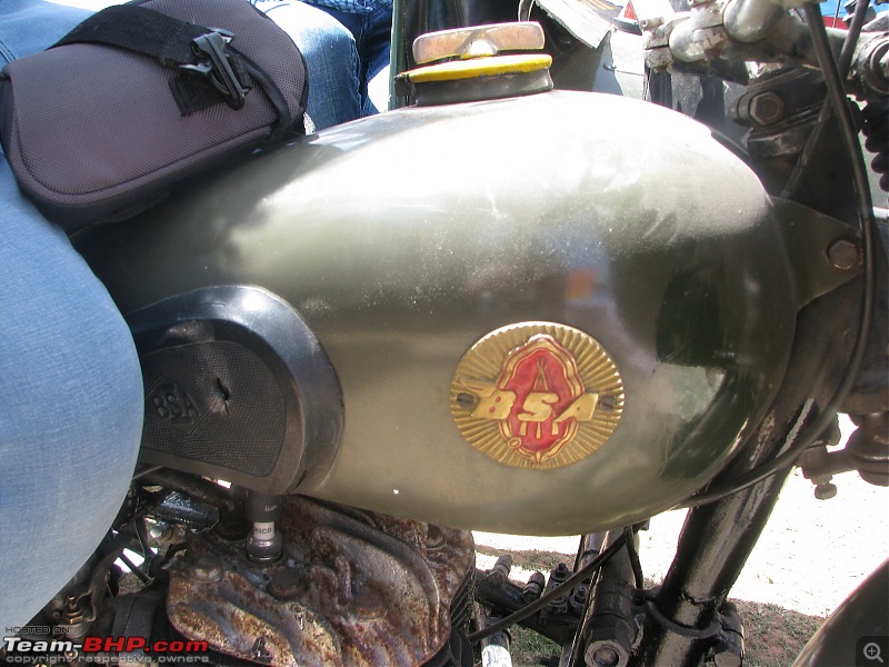 A Meeting With The Sholay Bike 1942 Bsa Wm 500cc Team Bhp
