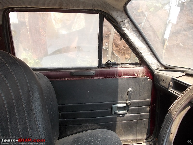 Rust In Pieces... Pics of Disintegrating Classic & Vintage Cars-02272014-jaipur-018.jpg
