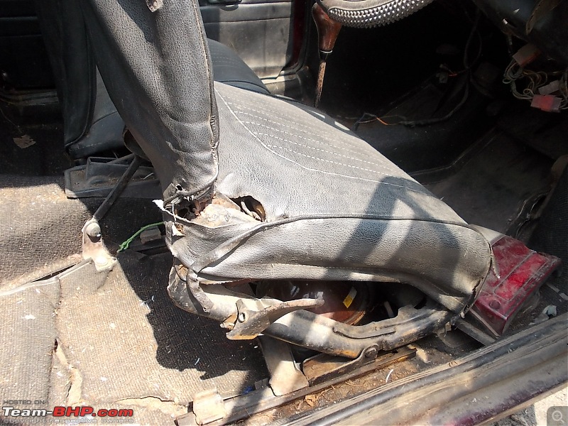 Rust In Pieces... Pics of Disintegrating Classic & Vintage Cars-02272014-jaipur-024.jpg