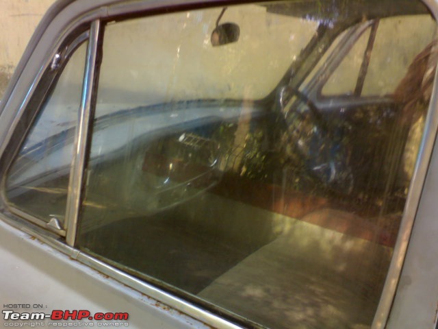 Rust In Pieces... Pics of Disintegrating Classic & Vintage Cars-dsc01792.jpg