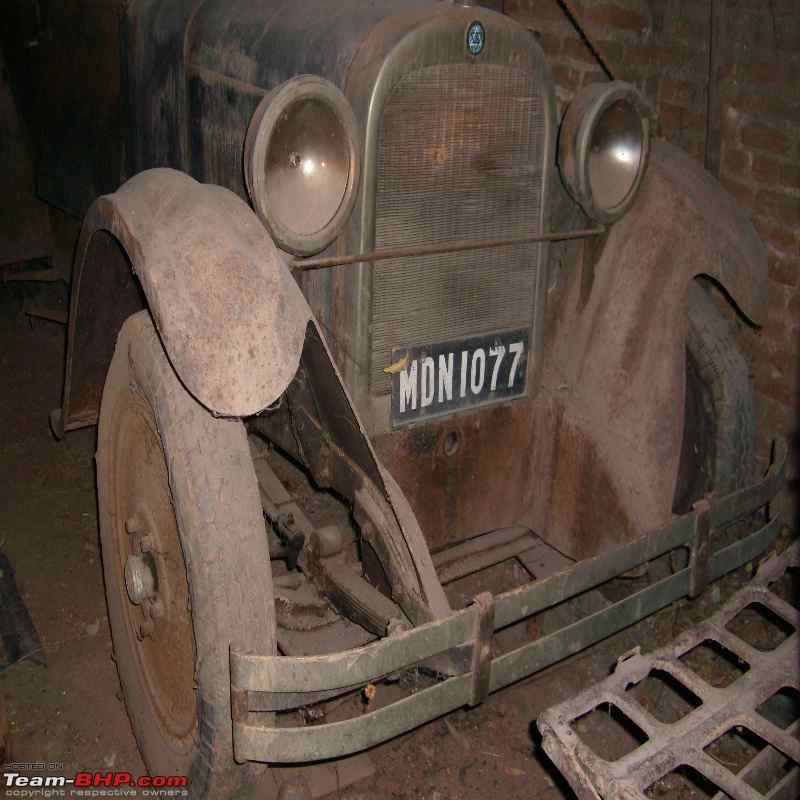 Rust In Pieces... Pics of Disintegrating Classic & Vintage Cars-dodge.jpg