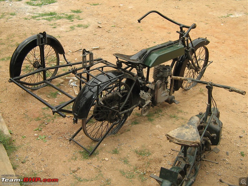 Deccan Heritage Vintage Car and Motorcycle Display @ Chowmahalla Palace-August 15th-img_3572.jpg