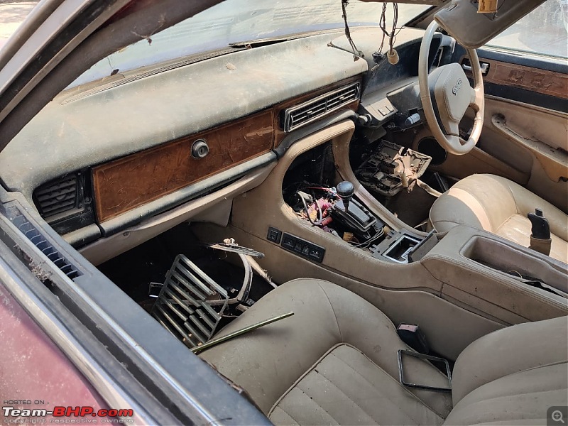 Rust In Pieces... Pics of Disintegrating Classic & Vintage Cars-jag3.jpg