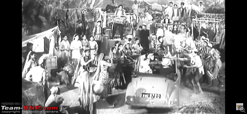 Old Bollywood & Indian Films : The Best Archives for Old Cars-jhumroo-4.png