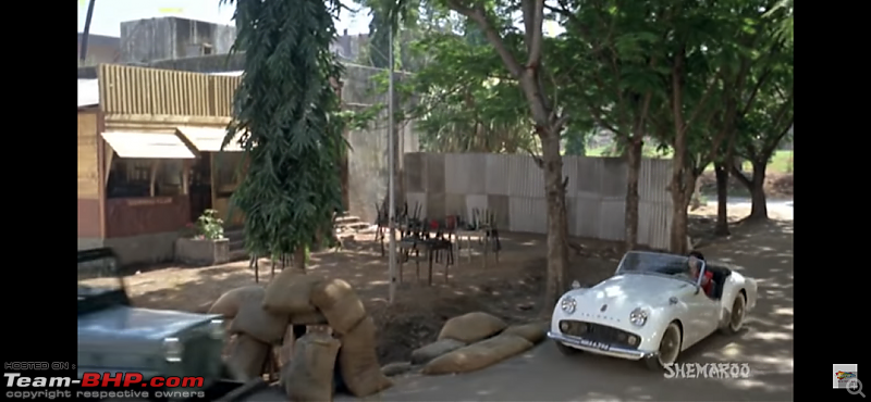 Old Bollywood & Indian Films : The Best Archives for Old Cars-gair-kanooni-1.png