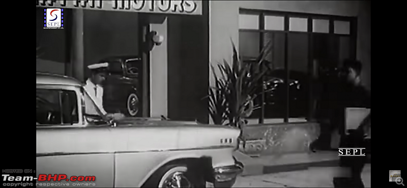 Old Bollywood & Indian Films : The Best Archives for Old Cars-duniya-na-mane-19.png