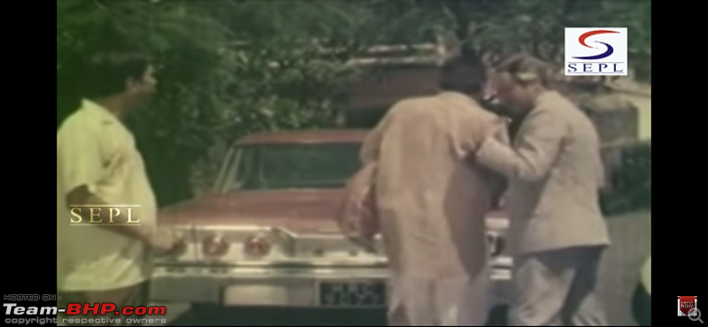 Old Bollywood & Indian Films : The Best Archives for Old Cars-ek-bechara-7.png