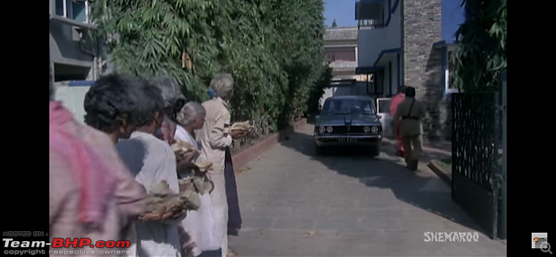 Old Bollywood & Indian Films : The Best Archives for Old Cars-shakka-7.png