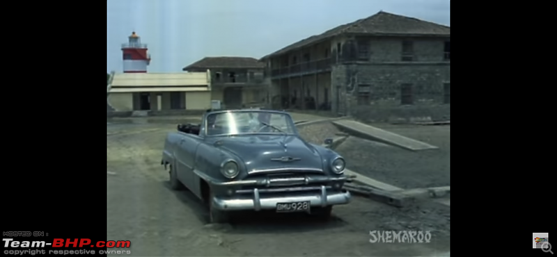 Old Bollywood & Indian Films : The Best Archives for Old Cars-international-crook-3.png