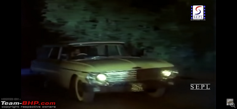 Old Bollywood & Indian Films : The Best Archives for Old Cars-aankh-micholi-21.png