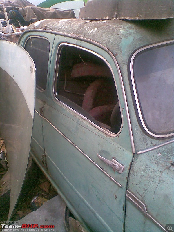 Rust In Pieces... Pics of Disintegrating Classic & Vintage Cars-20112009011.jpg